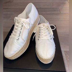 Gianni Bini White Platform Espadrille Sneakers